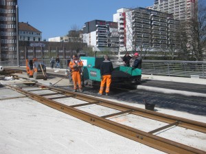Grün, weiß, blau, orange